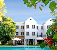 Arusha Hotel pool